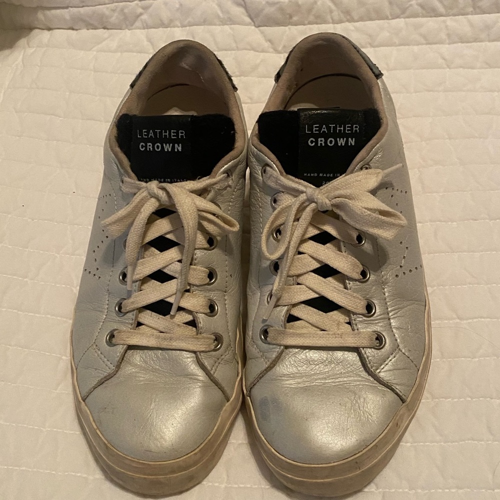 Leather crown silver sneakers with black and zebra detail